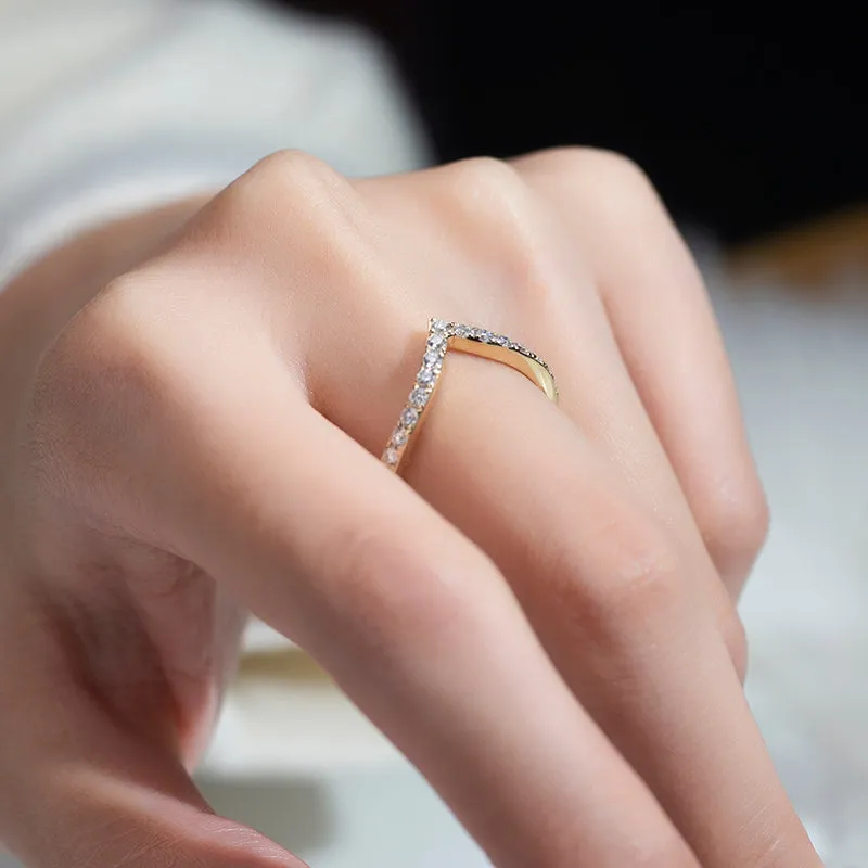 15 Stone Round Diamond Half Eternity Heart Shaped Gold Band | .3975 ct