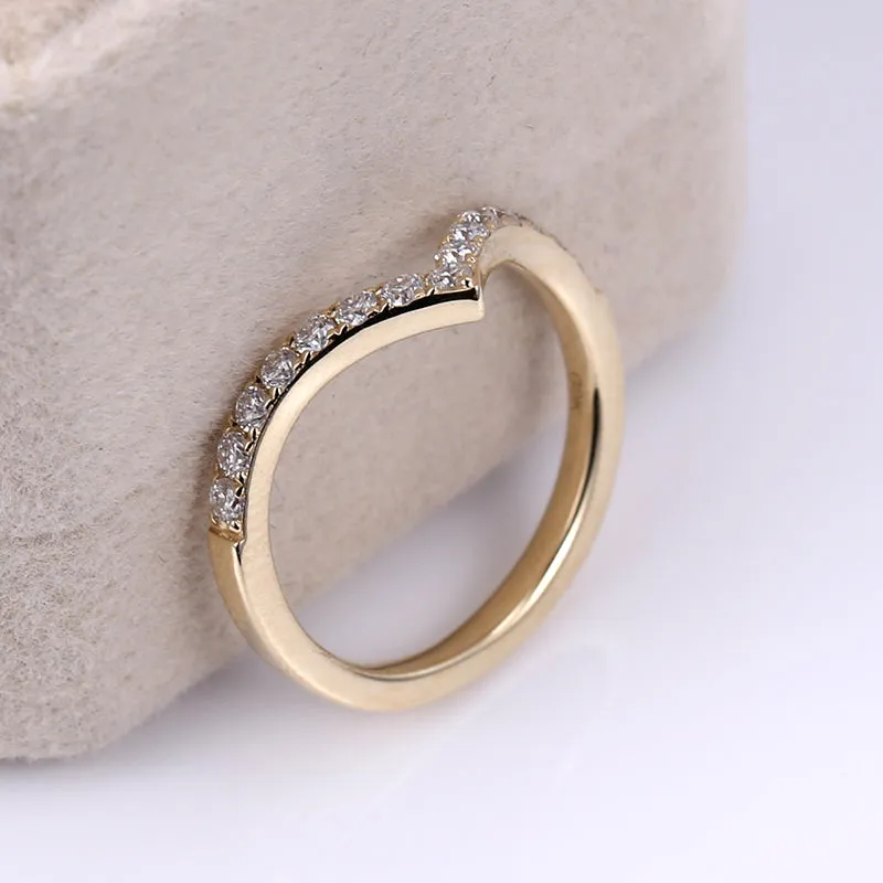 15 Stone Round Diamond Half Eternity Heart Shaped Gold Band | .3975 ct