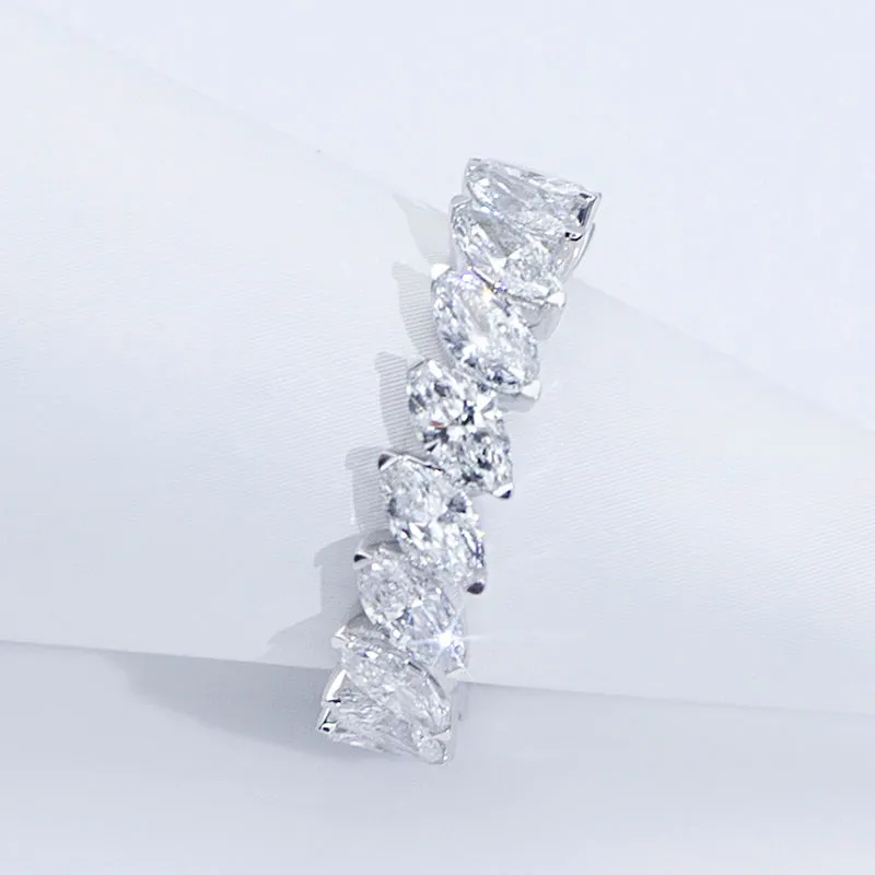18 Stone Marquise Diamond Gold Band | 3.96 ct