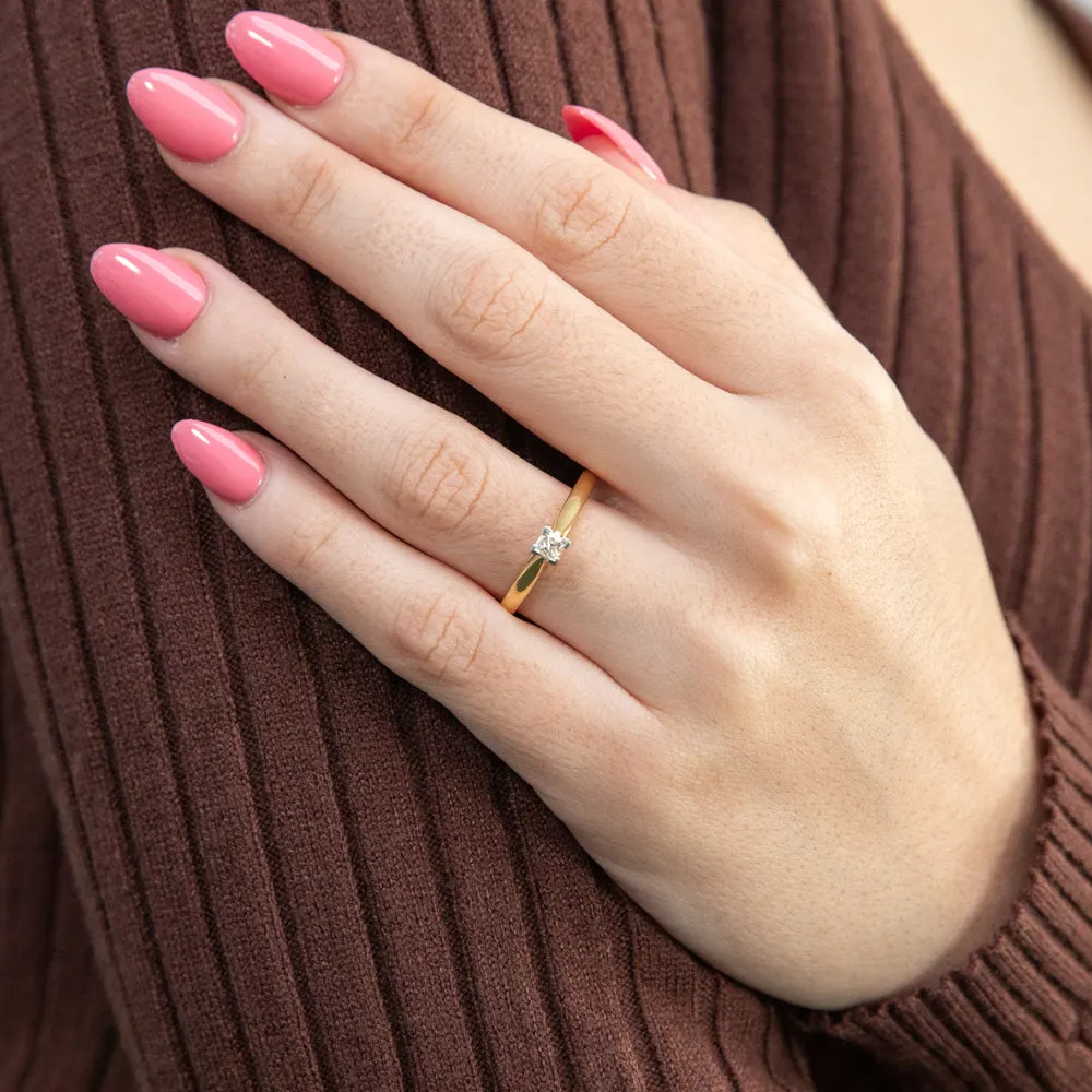 18ct Yellow Gold Solitaire Ring With 0.2 Carat Diamond Shiels