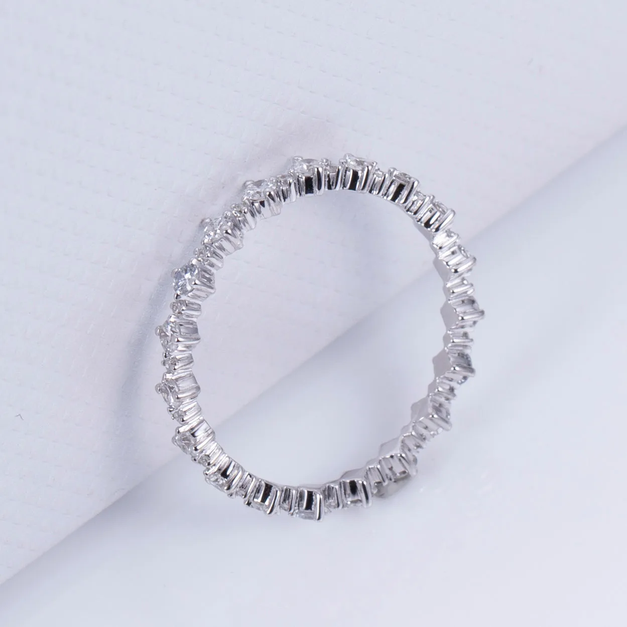 38 Stone Round Diamond Gold Band | 0.606 ct