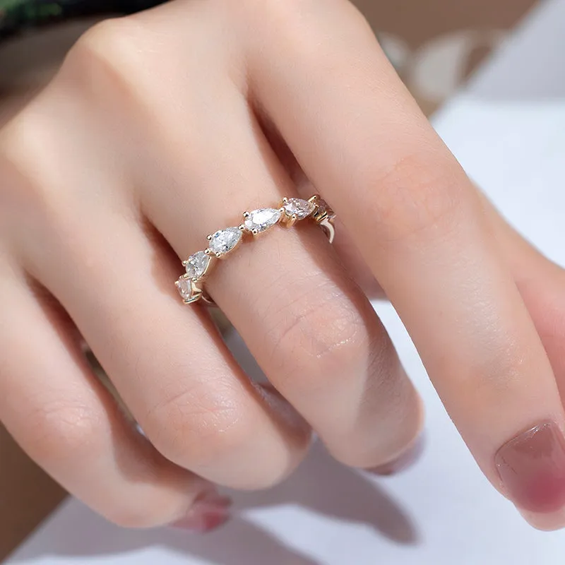 6 Stone Pear Shaped Diamond Gold Band | 1.44 ct