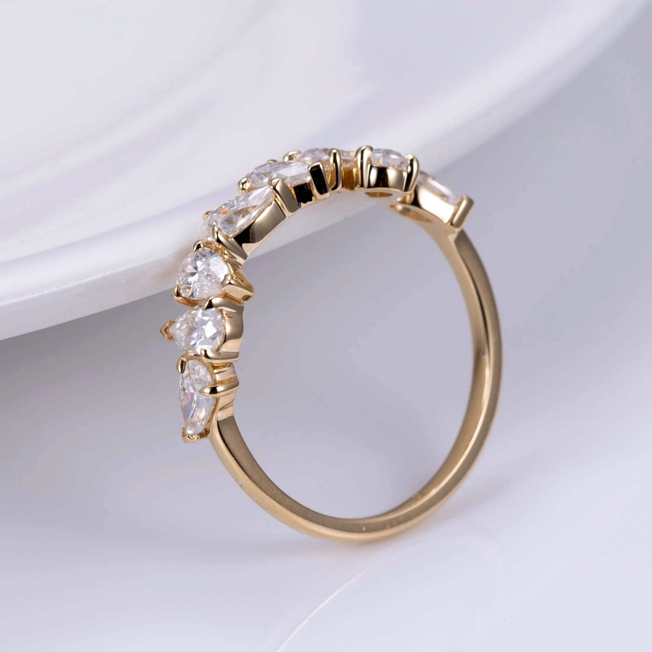 8 Stone Pear Shaped Diamond Gold Band | 0.8 ct