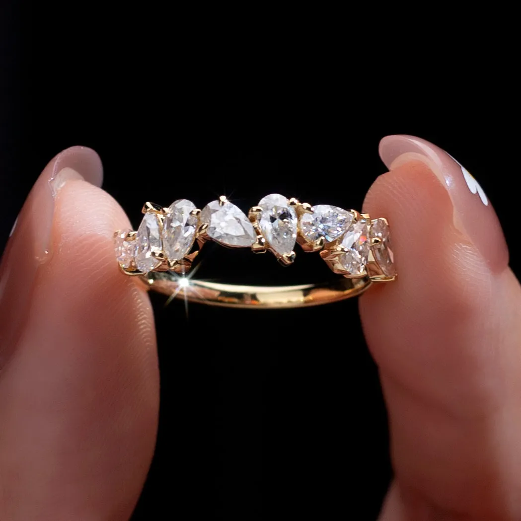 8 Stone Pear Shaped Diamond Gold Band | 0.8 ct