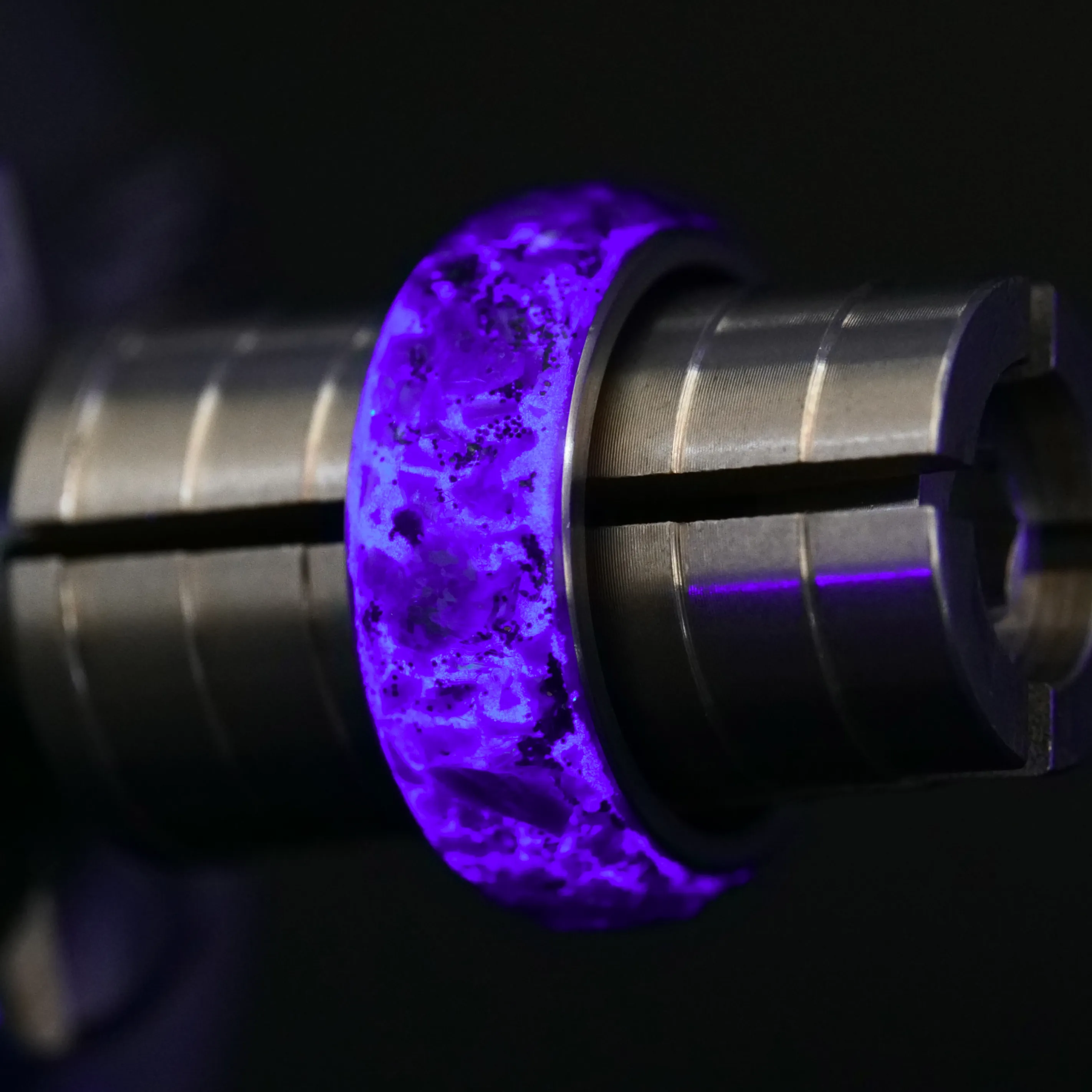 Custom Halo Glowstone Ring on Titanium