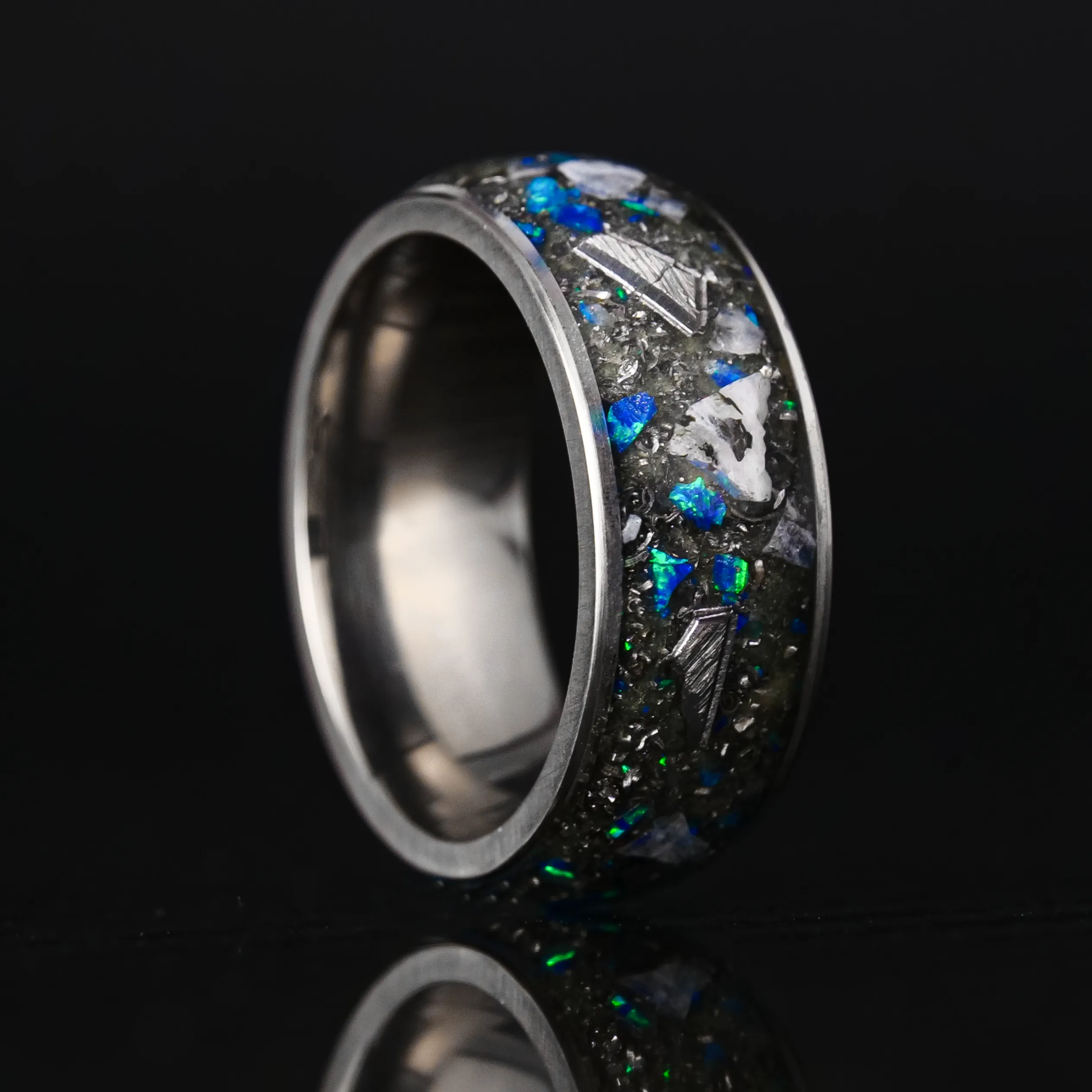 Custom Halo Glowstone Ring on Titanium