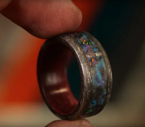 Custom Meteorite Glowstone Ring