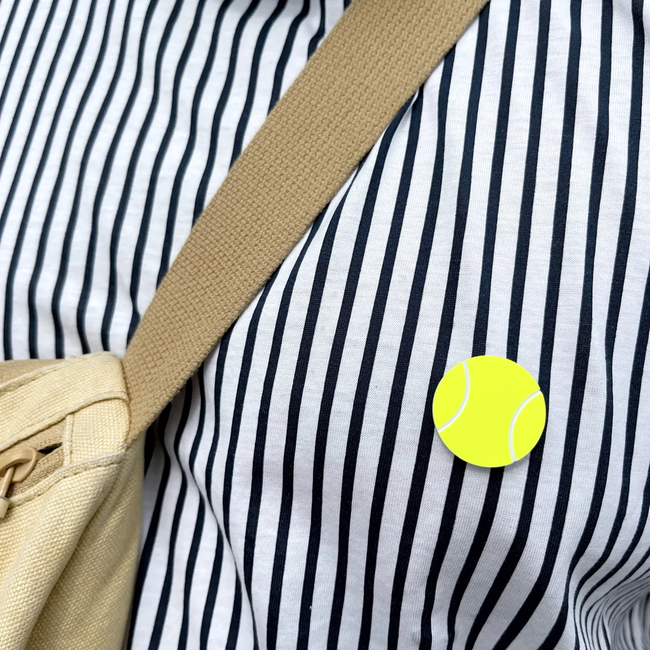 [CUSTOM] Tennis Ball Magnet Button Tag