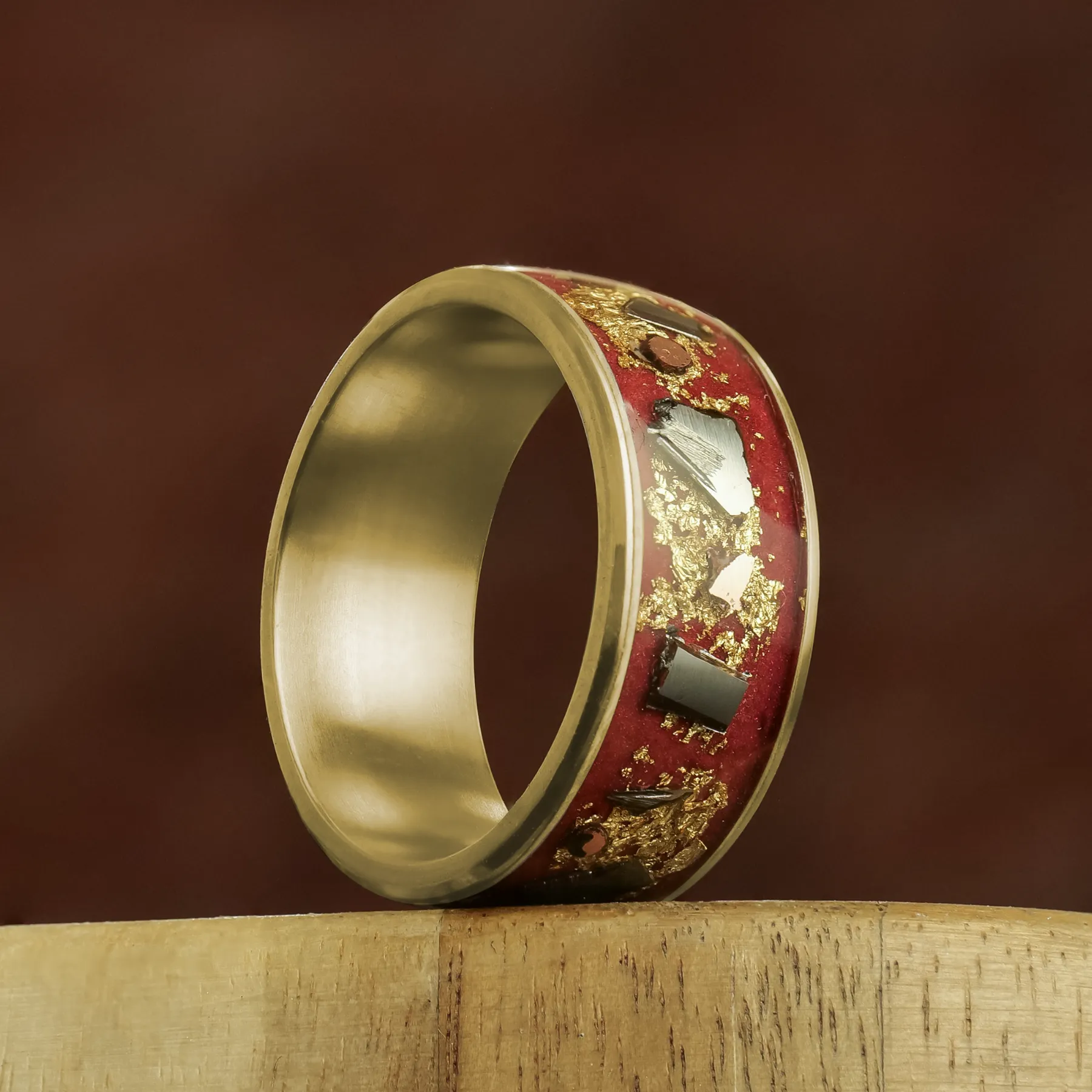 Gold Regal Halo Glowstone Ring