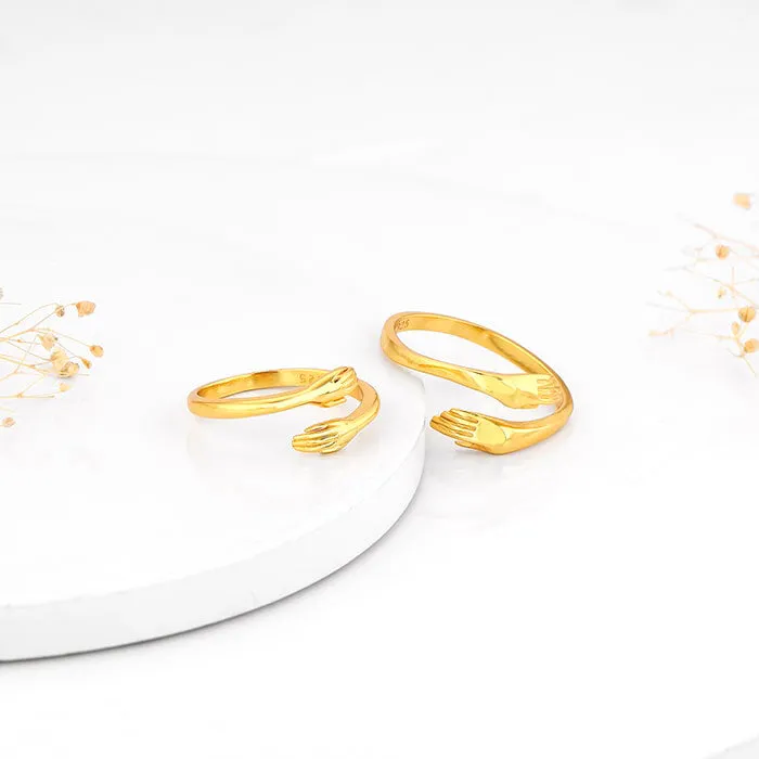 Golden Hug Me More Couple Rings Giva