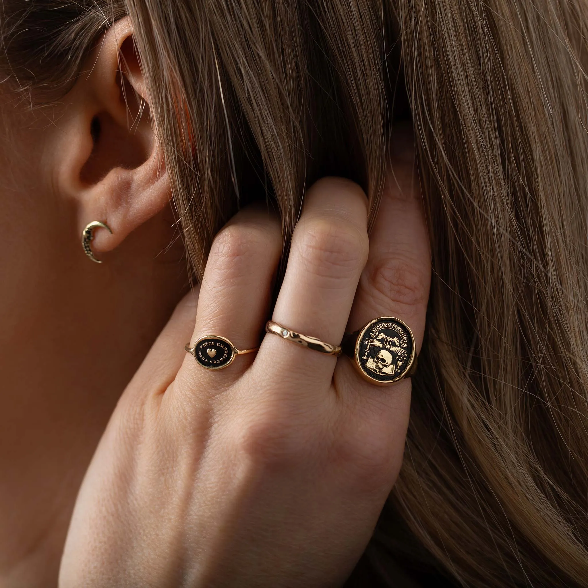 Moon 14K Gold Stud