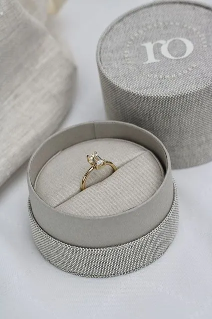 Nord 18K Whitegold Ring w. White Topaz