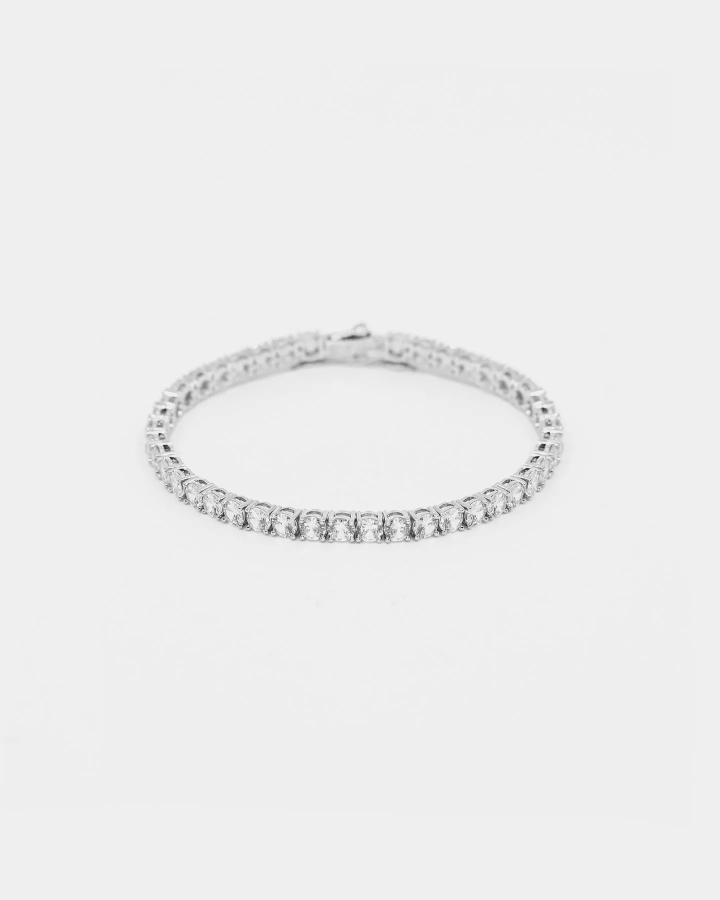 Saint Morta Round Cut 9" Tennis Bracelet White Gold
