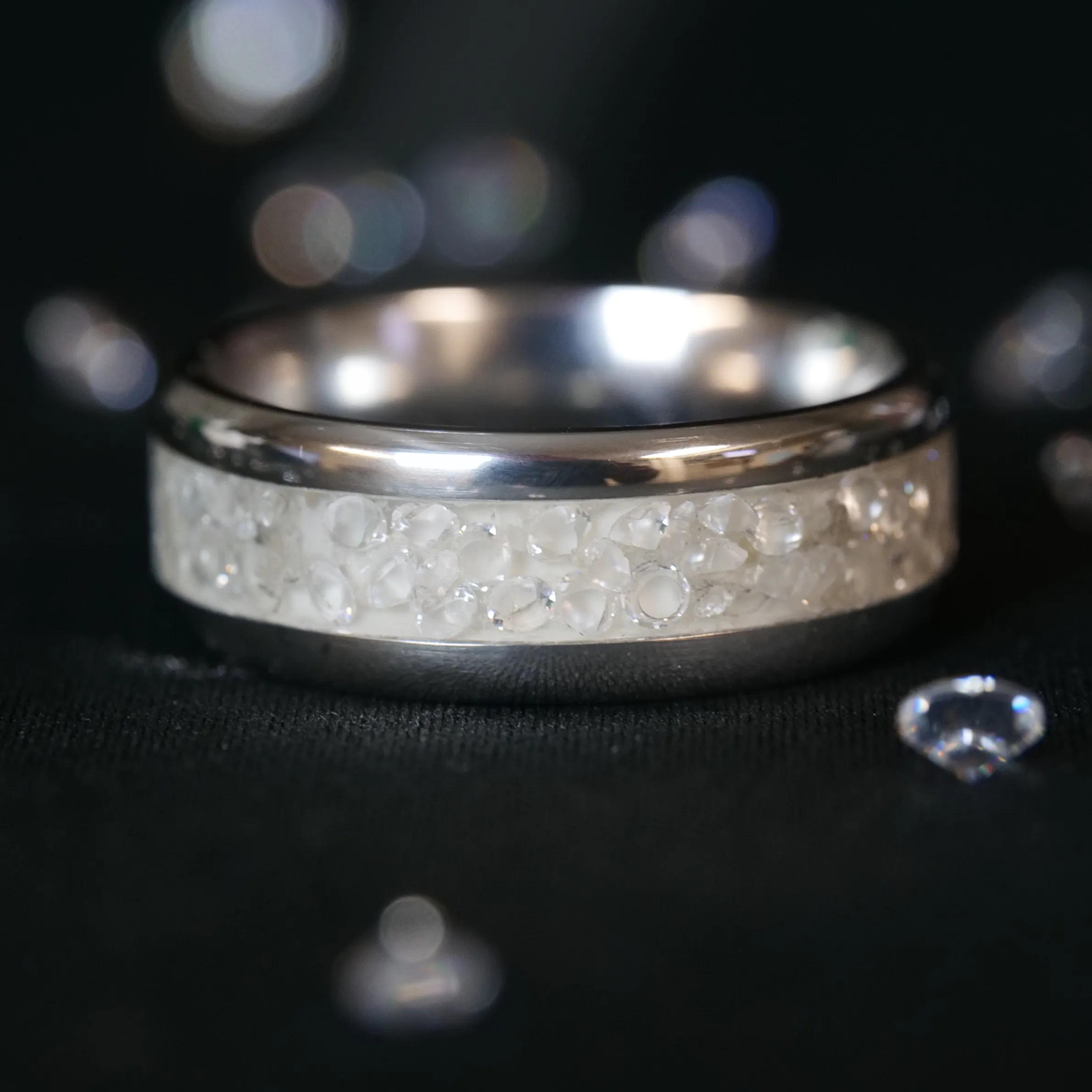 Solid Diamond Glowstone Ring