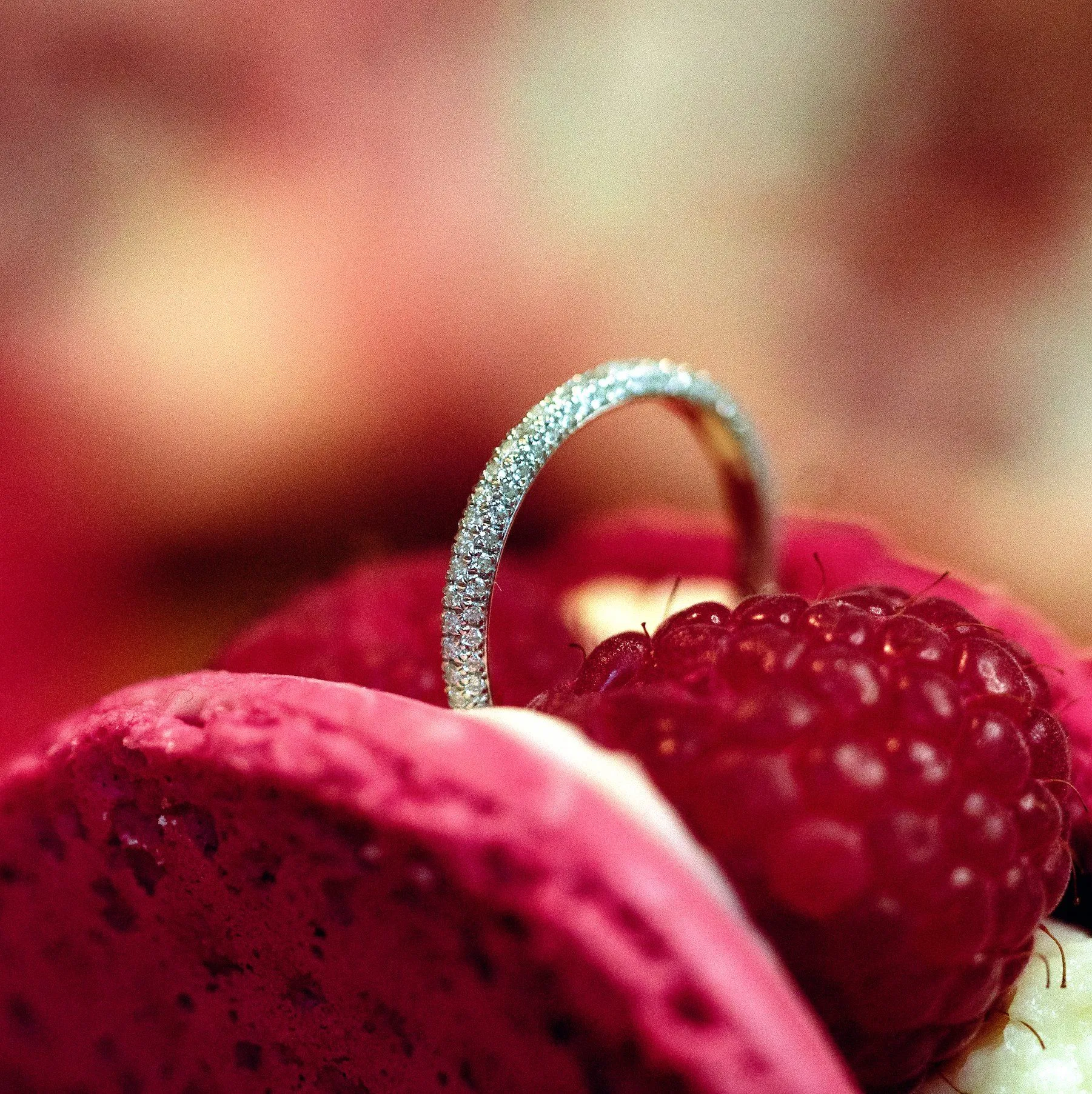 The Luxury - 18K Whitegold / 48