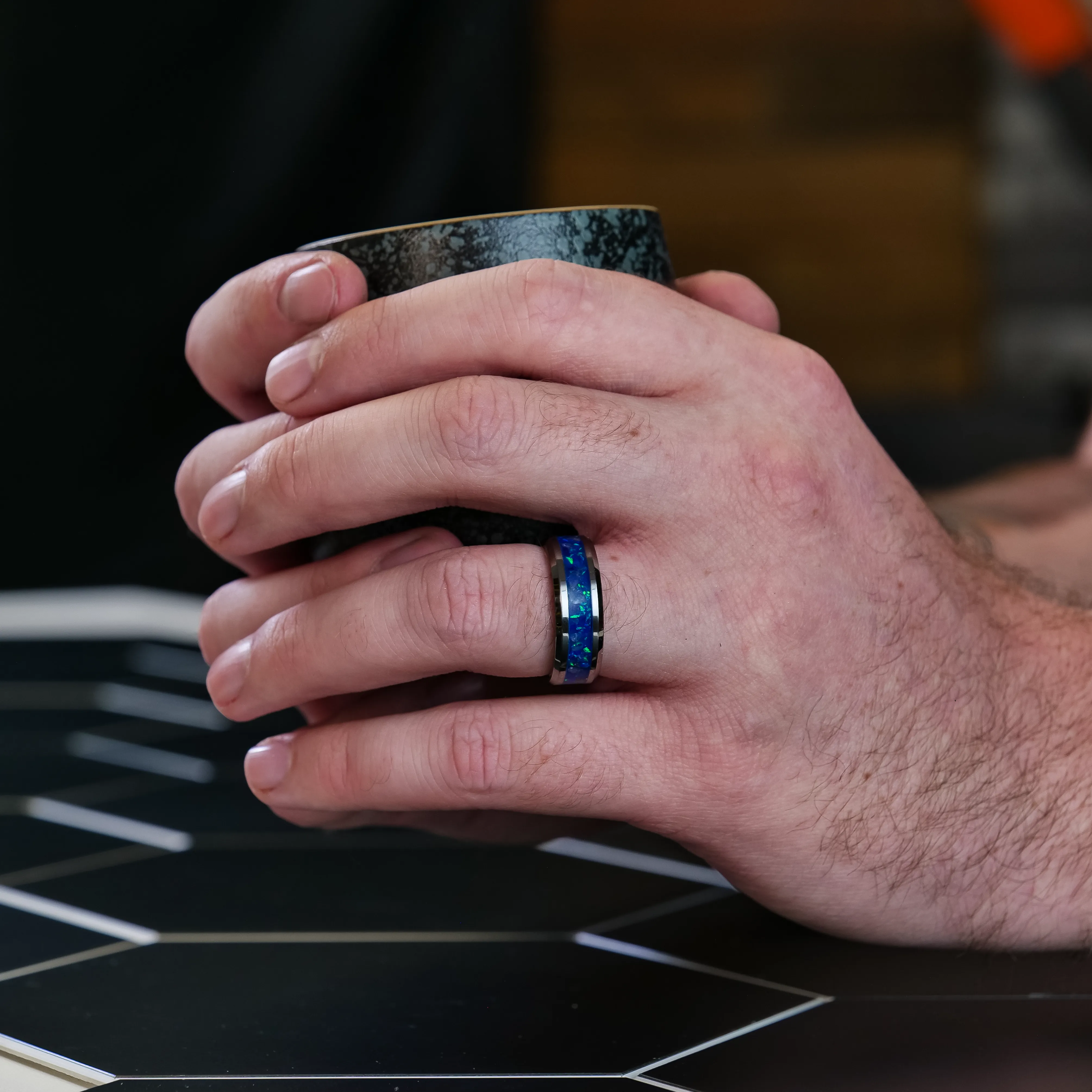 The Winter's Howl | Tungsten Glowstone Ring